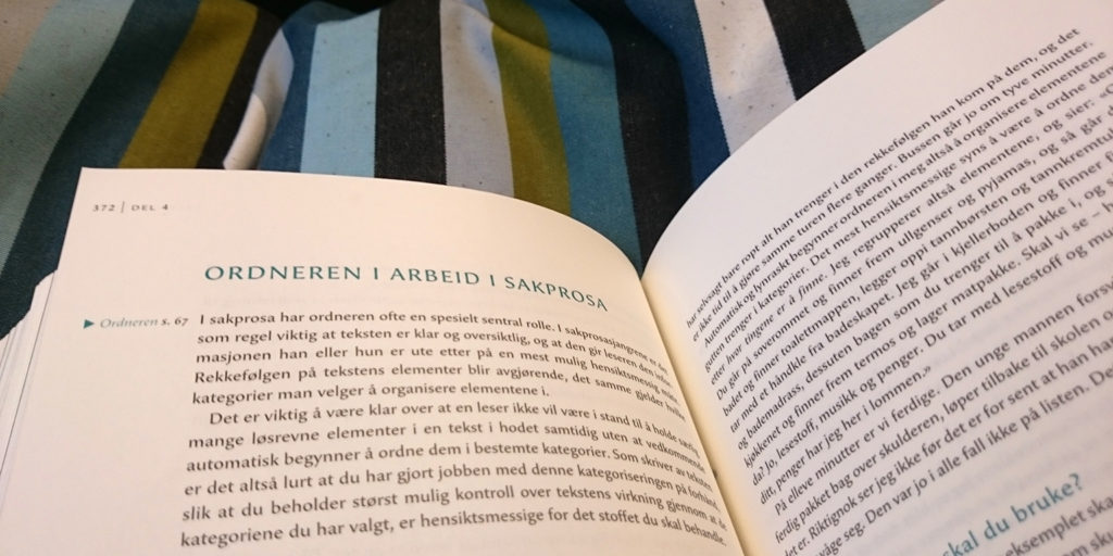 Sakprosa er et stort og flott tema, godt og interessant behandlet i Skriveboka av Merete Morken Andersen.